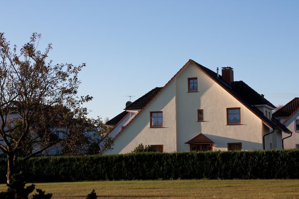 Ferienwohnung Gartentraum Mit Tollem Rasengarten Karlshagen Bilik gambar