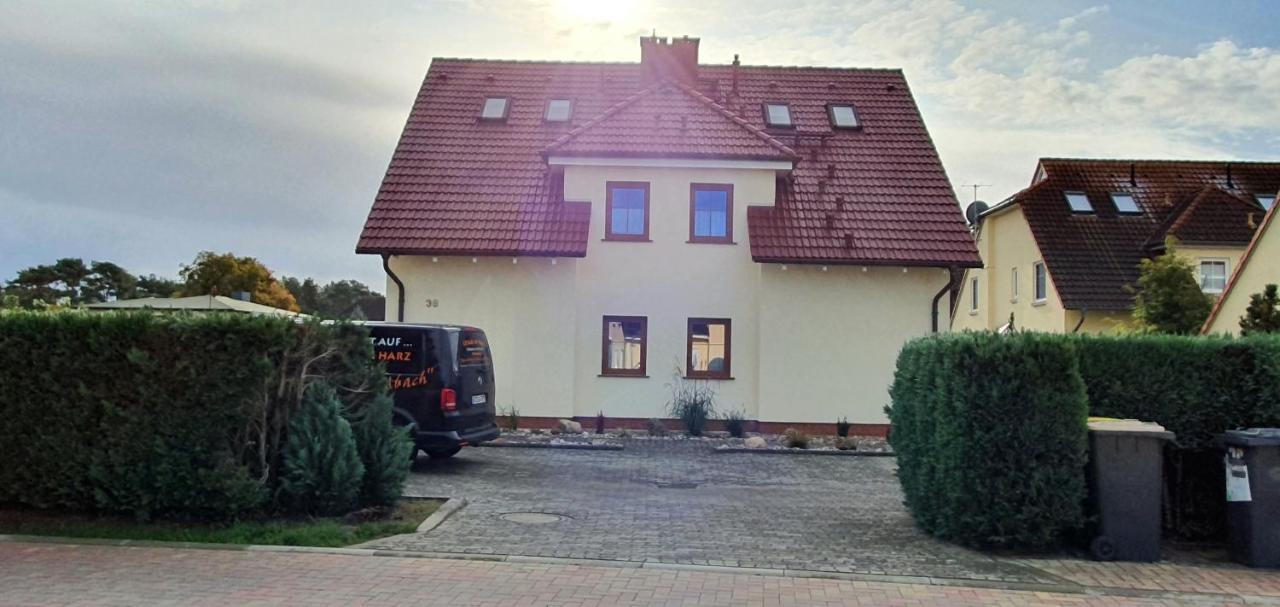Ferienwohnung Gartentraum Mit Tollem Rasengarten Karlshagen Luaran gambar